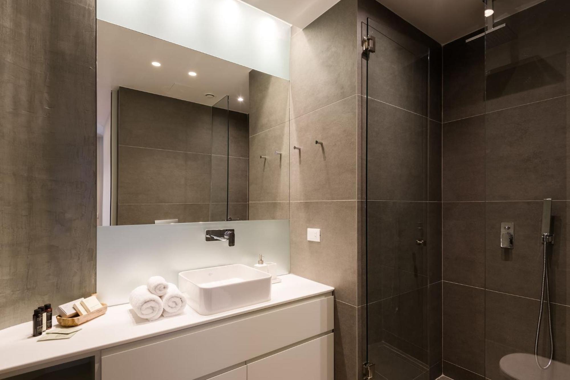 Urban Apt With Stunning Acropolis View & Roofdeck Athens Exterior photo