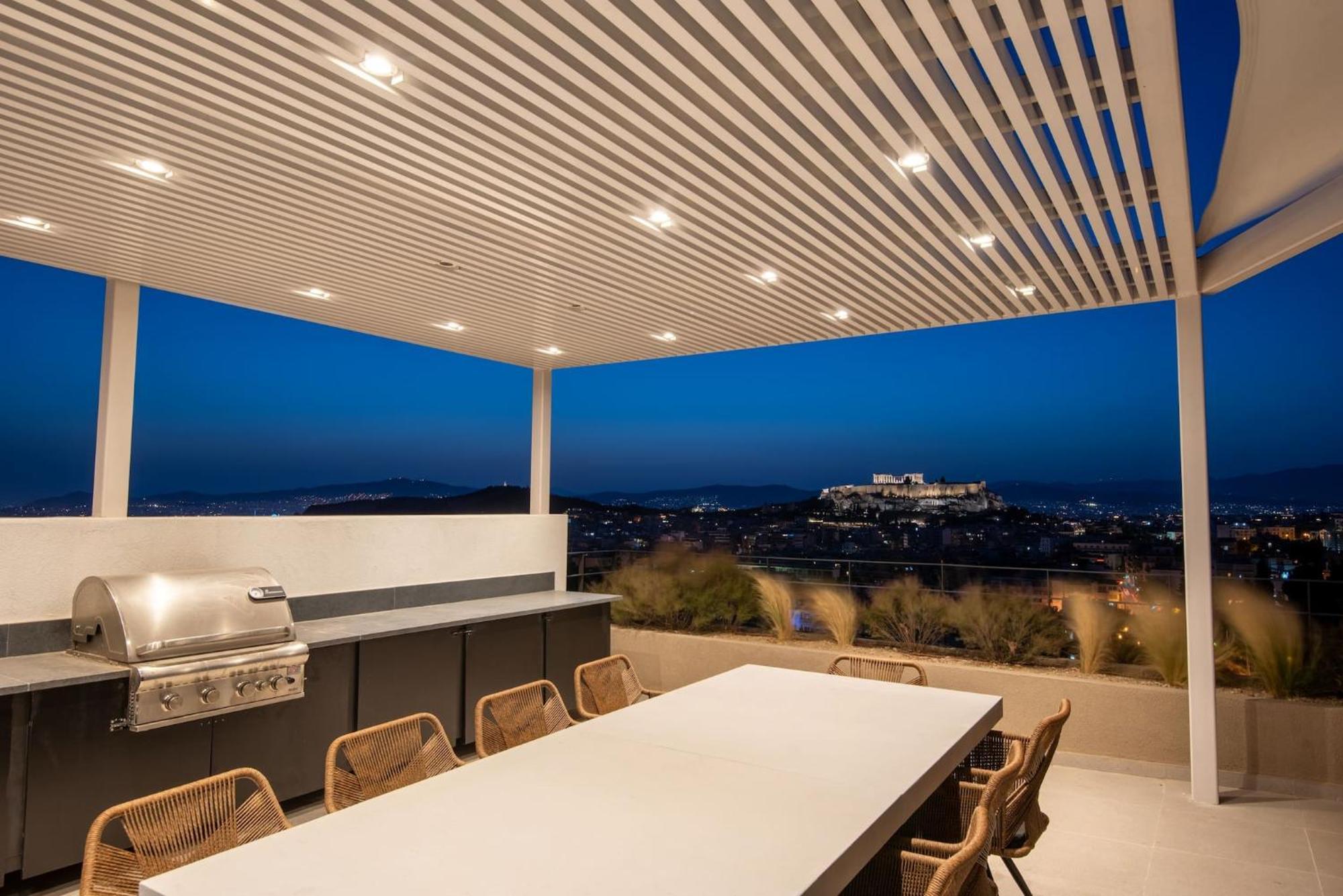 Urban Apt With Stunning Acropolis View & Roofdeck Athens Exterior photo